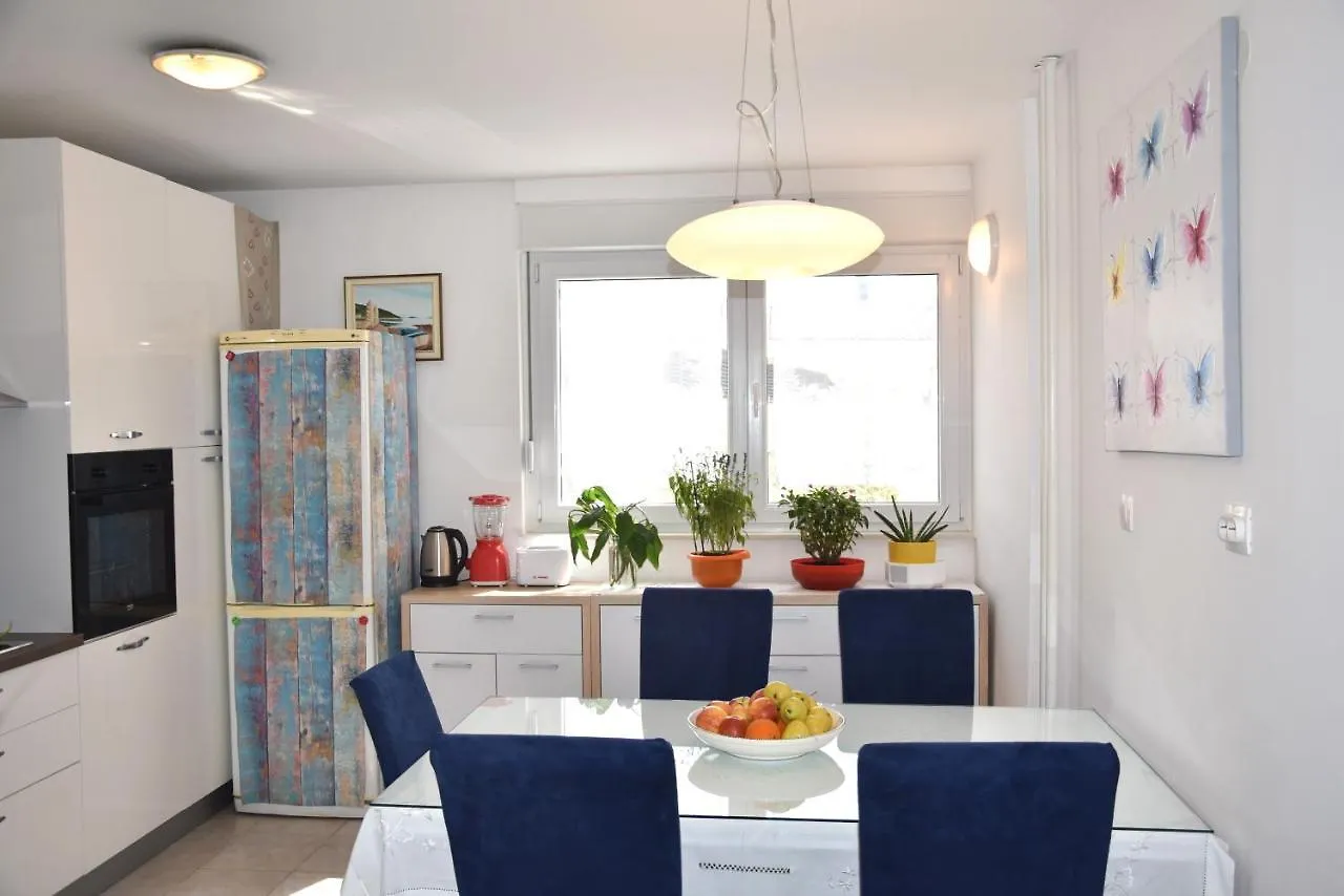 Apartment Bulimbasic Split 0*,  Croatia